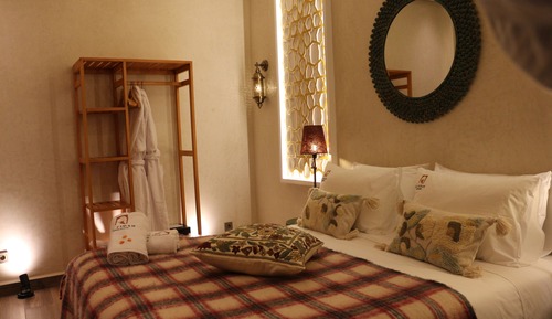 Deluxe Double or Twin Room, Courtyard View
