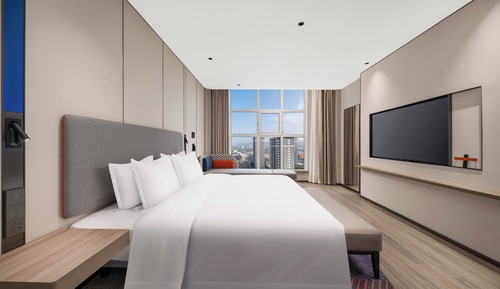 Standard Room, 1 King Bed (High Floor)