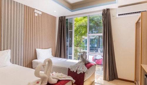 Deluxe Twin Room, Balcony, City View