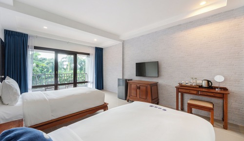 Superior Twin Room