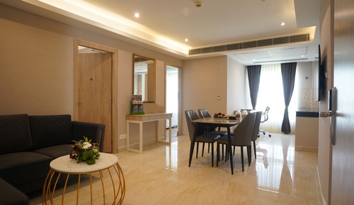 Suite, Multiple Beds