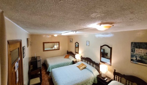 Basic Triple Room