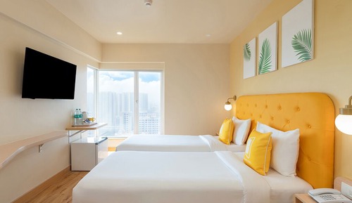 Standard Twin Room, City View