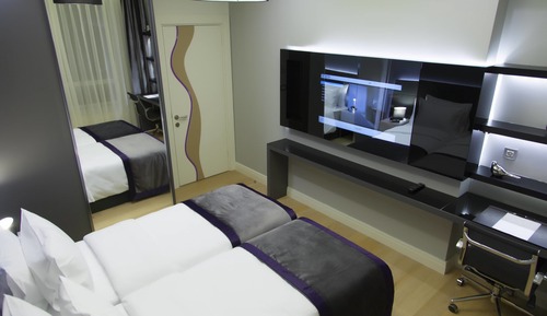 Superior Apartment, 2 Bedrooms, Kitchen, City View