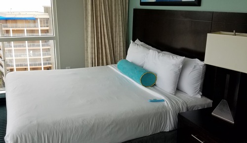 Condo, 2 Bedrooms, 180 degree Ocean View, with Balcony