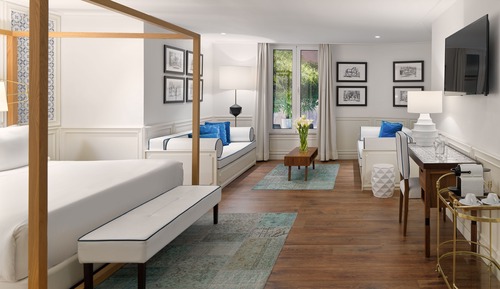 Deluxe Double Room (3 Adults)