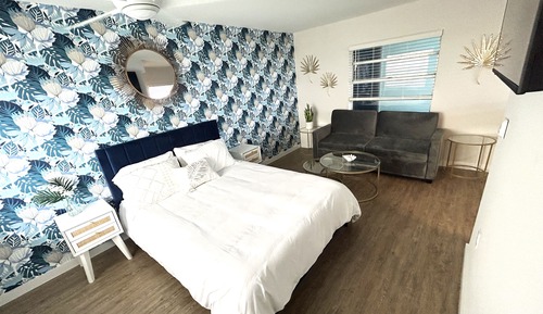 Queen Studio with Sofa Bed