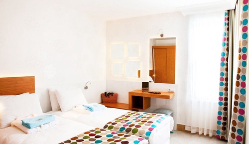 Family Suite, 2 Bedrooms, Pool View