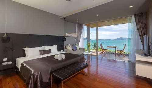 Seaview Pool Suite