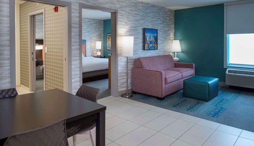 Suite, 1 King Bed, Non Smoking