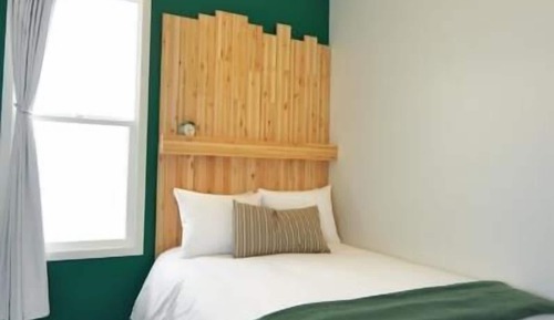 Double Room, Shared Bathroom (Residential Economy)