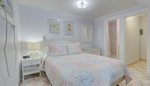 Standard Room, 1 Queen Bed with Sofa bed