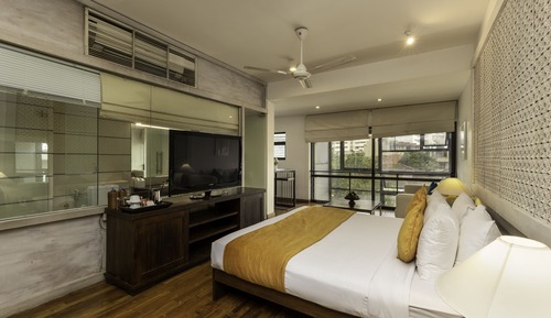 Grand Suite, 1 King Bed, Kitchenette, City View