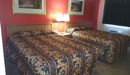 Standard Room, 2 Queen Beds, Non Smoking
