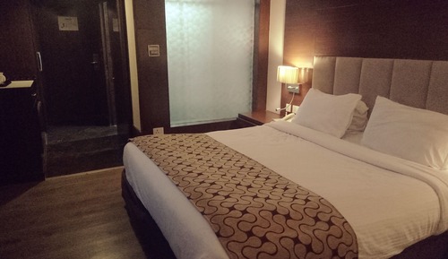 Sparrow Room (Deluxe Room)