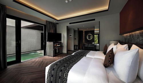 One Bedroom Jacuzzi Suite Valley