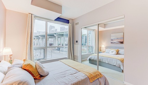 Royal Apartment, Balcony, City View