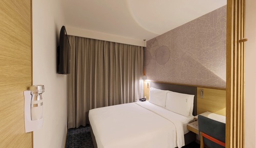 Standard Room, 1 Queen Bed, Accessible