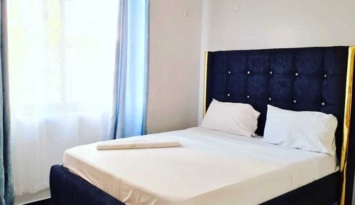 Deluxe Apartment, City View