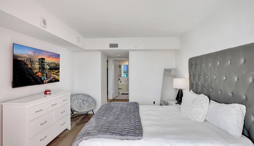Standard Apartment, 1 King Bed with Sofa bed, Balcony, River View