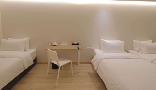 Standard Room, 3 Twin Beds, Non Smoking
