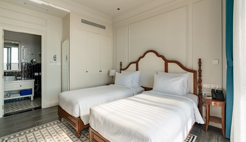Share Villa Room - Double or Twin Room