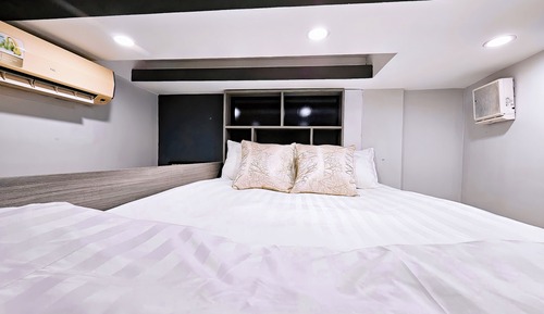 Triple Room, City View