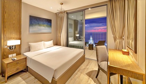 Family Condo, Partial Sea View