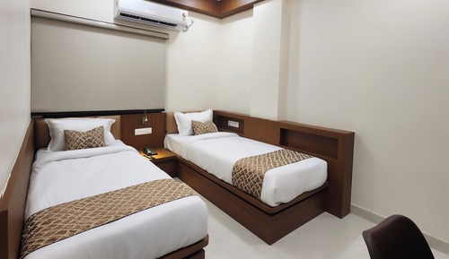 Deluxe Twin Room, City View