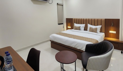 Executive Room, City View