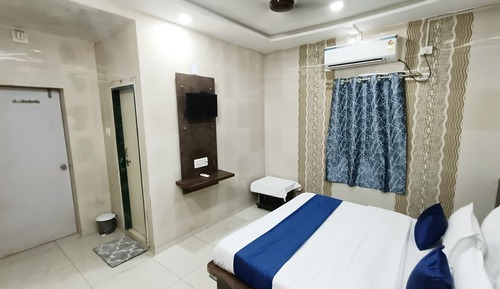 Deluxe Double Room, City View