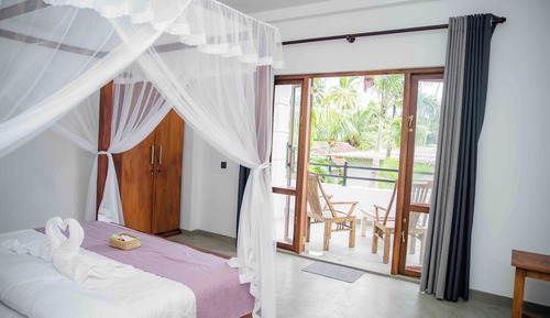 Deluxe Double Room, Pool View