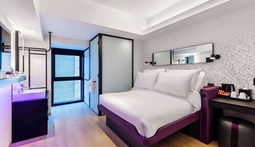 Queen Room