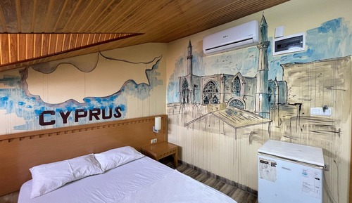 Basic Room, City View