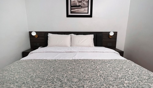 Single Room, Non Smoking, Private Bathroom