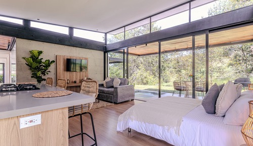 Suite, Garden View