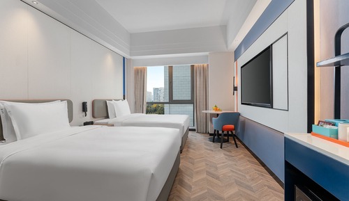 Standard Room, 2 Double Beds (Minifridge, High Floor)