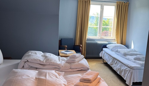 Triple Room, Non Smoking, Private Bathroom