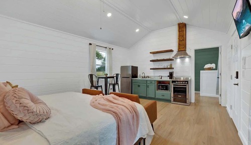 Cottage, 1 King Bed, Patio (1246 Cherry Mtn Loop)