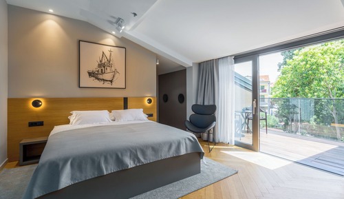 Deluxe Double Room, Balcony, Garden View