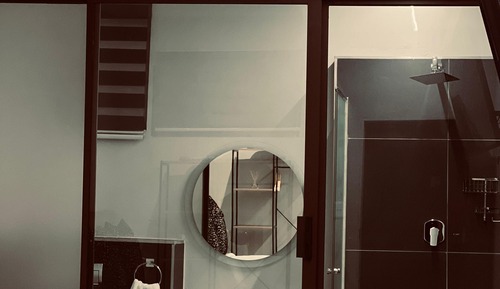 Economy Suite
