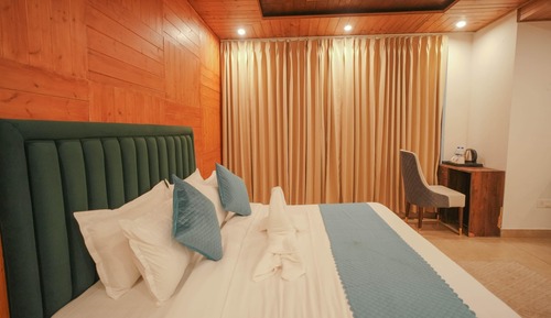 Family Double Room, City View