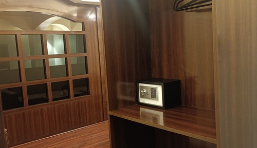 Signature Room