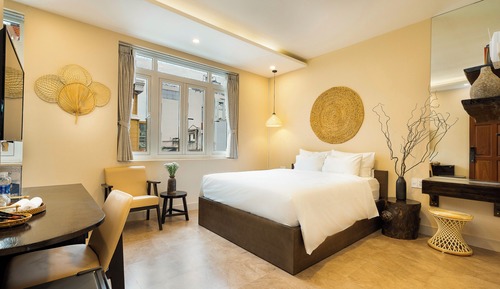 Deluxe Room, City View