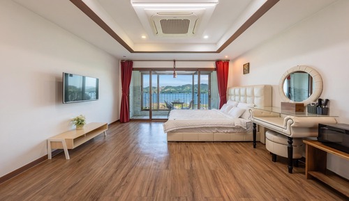 Basic Room, 1 Bedroom (Cello)