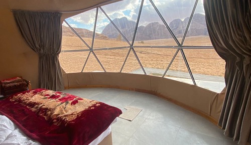 Comfort Tent, Desert View