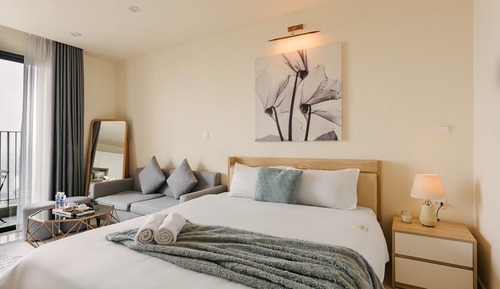 Basic Studio, 1 King Bed with Sofa bed, Non Smoking, Kitchen