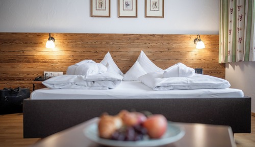 Basic Double Room, Non Smoking, Private Bathroom