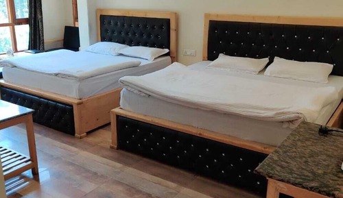 Deluxe Studio Suite