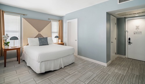 Queen Room - La Flora Building (Self Check-in)